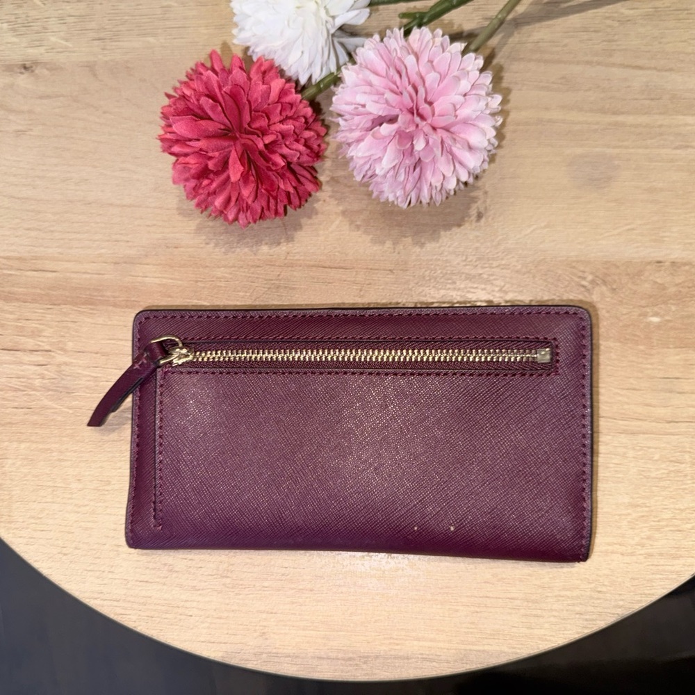 ♠️ Kate Spade New York Plum Saffiano Leather Wallet NWOT - Picture 2 of 3